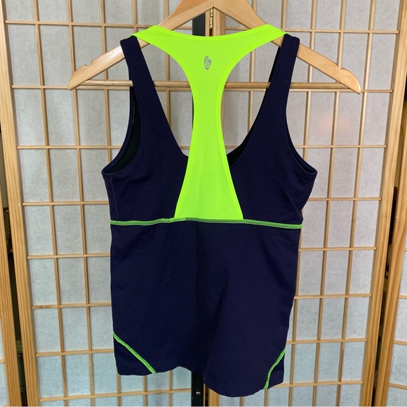 Ellie Racer Back Workout Tank - Picture 2 of 10